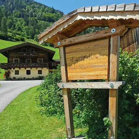 Entfeldhof - Familie Schernthaner *